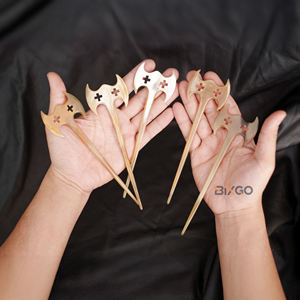 Venta al por mayor de cuerno de búfalo natural único accesorios para el cabello Vietnam artesanía en forma de hacha palo para el pelo personalizado aceptado - Product Image 4