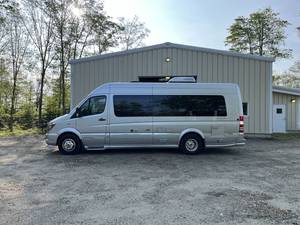 Autocaravana Clase C Usada de 2015 - Product Image 3