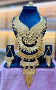 Traditional Gold-Plated Bridal Ethnic Jewelry Set Model 23153 Featuring Triangle Motif Hanging <b>Drop</b> Earrings Temple <b>Necklace</b> - Product Image 4