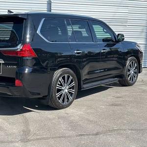 รถยนต์ LX 570 Sport AWD ปี 2024 สภาพดี ไมล์น้อย ภายในสีเข้ม เบาะผ้า หลังคาซันรูฟแบบพาโนรามา - Product Image 1