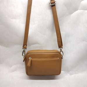 กระเป๋าหนัง PU แบบสะพายข้าง ป้องกันการโจรกรรม RFID สายสะพายปรับได้ พกพาสะดวก เหมาะสำหรับเดินทางไปทะเล ใส่เครื่องสำอาง - Product Image 2