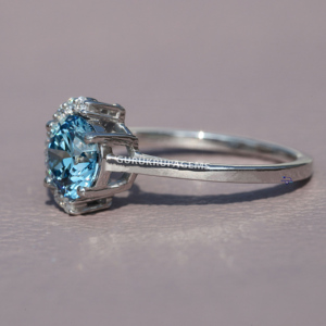 Anillo de compromiso de oro blanco de 14 quilates con certificado IGI al por mayor, joyería de boda estilo Halo de diamante cultivado en laboratorio con corte brillante - Product Image 3