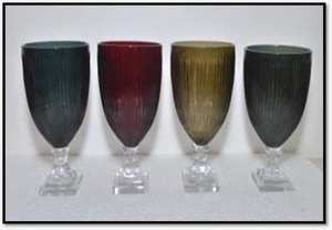 Ensemble de Design Unique de Crystal handcut Glassvase disponible en différentes formes et tailles de couleurs. - Product Image 2