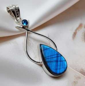 Pendentif Labradorite de feu bleu avec bijoux en pierres précieuses vintage faits à la main en argent sterling 925 cadeau pour elle - Product Image 3