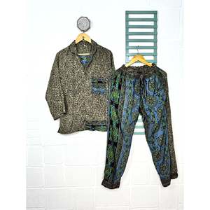 Ensemble de pyjama durable ODM Langes en soie recyclée, léger et respirant - Product Image 1