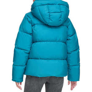 Vente en gros de doudoune coupe-vent légère matelassée bouffante baggy surdimensionnée veste en duvet à capuche pour femmes - Product Image 4