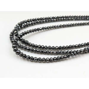 Collier en diamant noir naturel avec perles facettées rondes de 3,5 à 4,5 mm - Product Image 3