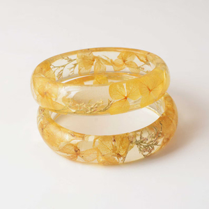 Brazaletes de resina hechos a mano ecológicos para mujer, moda sostenible a la moda para bodas, fiestas a la venta, cantidad a granel - Product Image 5