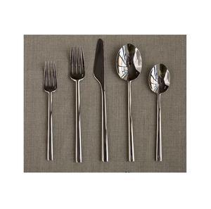 Service de couverts à prix export avec utilisation de vaisselle Ensemble de couverts en acier inoxydable de qualité supérieure au design simple pour hôtels et restaurants - Product Image 3