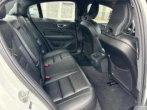 2023สำหรับ S60 B5 PLUS Black Edition Turbo AWD Leather Light interlight - Product Image 2