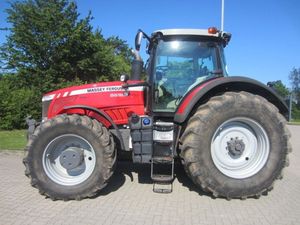 Tracteur agricole Massey Ferguson MF 8690 d'occasion à vendre, avec composants essentiels tels que la pompe et le roulement. - Product Image 5