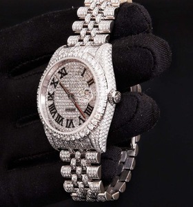 Bijoux fins à la demande Montres mécaniques glacées en diamant de laboratoire blanc et violet disponibles au prix d'usine - Product Image 5