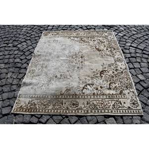 Alfombra turca Vintage de 4 pies, 9 pulgadas x 6 pies y 1 pie, Alfombra de lana de tejido plano Beige y marrón con respaldo de látex para decoraciones de sala de estar - Product Image 1