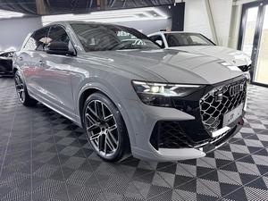 Nuevo Audi RSQ8 2025 4.0L Pano TFSI Quattro 640 HP SUV Asientos de Cuero Techo Panorámico Faros LED R20 Izquierdo Oscuro - Product Image 2