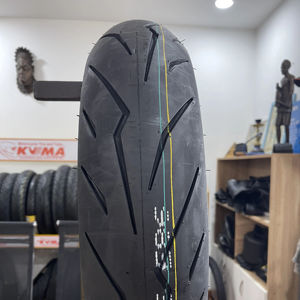 Neumático Tubeless para Scooter K308, Patrón Lightning, Alta Estabilidad a Alta Velocidad, Disponible en Tamaños de 17 Pulgadas - Product Image 1