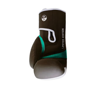 OEM Top Quality Custom Made <b>Boxing</b> <b>Gloves</b> Made With Genuine Cowhide Leather <b>Muay</b> <b>Thai</b> <b>Gloves</b> Professional Sparring <b>Boxing</b> <b>Gloves</b> - Product Image 6