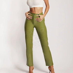 Pantalons en cuir pour femmes les plus vendus Pantalons en cuir pour femmes de haute qualité Pantalons en cuir de couleur unie Fabriqués au Pakistan - Product Image 4