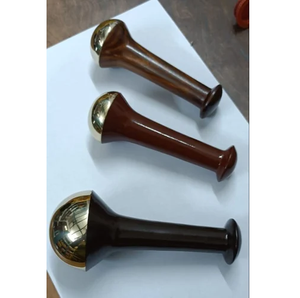 Masseur Kansa à double usage, écologique, avec manche en bois pour le visage et le dos, forme ovale pour le soulagement du stress - Product Image 5