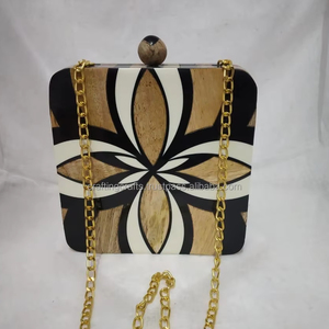 กระเป๋าคลัทช์เรซิ่นทำมือสุดหรู ลายเพ้นท์มือ ดีไซน์เฉพาะตัว สำหรับชุดออกงานอย่างเป็นทางการ - Product Image 1