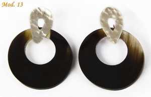 Boucles d'oreilles en corne de buffle naturelle de qualité supérieure pour femmes, bijoux en corne faits à la main avec tailles personnalisées - Product Image 3