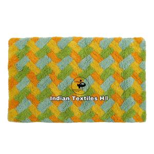 Vente en gros de tapis de bain de luxe à la mode à séchage rapide en coton de créateur avec des techniques fabriquées à la machine pour les salles de bain par ITHL - Product Image 2