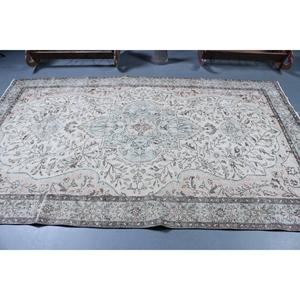 Tapis turc 5,6 x 9,2 pieds, tapis vintage, tapis en laine à motifs floraux blancs - Product Image 2