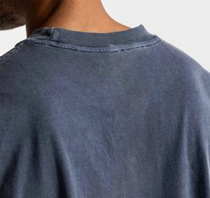 Camiseta sin mangas de algodón para hombre, camiseta transpirable para entrenamiento en gimnasio, logotipo personalizado, diseño informal atlético sin mangas, respetuoso con el medio ambiente, secado rápido OEM - Product Image 4