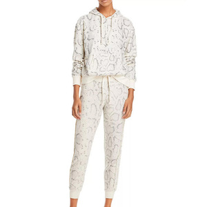 Bon marché, survêtement à capuche personnalisé et décontracté, survêtement à pompons pour femmes, fringant, manches longues, léger pour adultes - Product Image 4