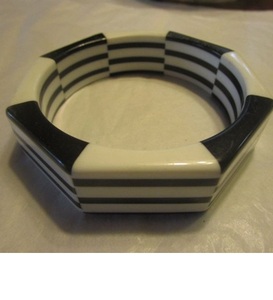 Brazaletes de resina VINTAGE para mujer, diseños de pulsera con patrón blanco y negro, nueva moda, estilo Ángel, joyería India - Product Image 4