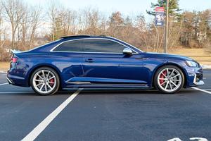 Audi RS5 Coupé 2018 Usado, Color Azul Navarra Metalizado, Tracción en las Cuatro Ruedas, Equipamiento de Alto Rendimiento, Modificaciones de Rendimiento - Product Image 3