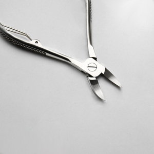 Fabricant russe de ciseaux à cuticules de manucure en acier inoxydable Pince manuelle Outils pour ongles incurvés - Product Image 4