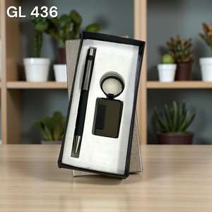 Cadeau d'entreprise - Ensemble de porte-clés en cuir et métal avec logo personnalisé, simple et élégant, pour les cadeaux promotionnels d'entreprise de Noël, fait à la main, de haute qualité - Product Image 6