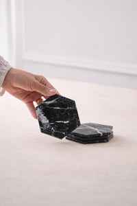 Juego de Cuatro Posavasos de Mármol Hechos a Mano, Decoración Minimalista Moderna de Lujo para el Hogar, Regalo Perfecto para Ella y Él - Product Image 4