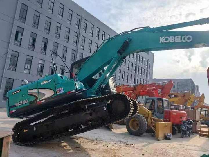 Used Kobelco Sk200 Excavator - Low Hours, High Performance