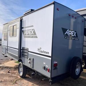 Camping-car tout-terrain 4x4 RV de luxe standard pour les aventures en plein air de camion d'expédition - Product Image 6