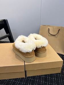 Nouvelles bottes de créateur haut de gamme pour femmes, vente en gros, design tendance, chaussures d'hiver de haute qualité, bottes chaudes en fourrure, chaussures de neige personnalisées - Product Image 3