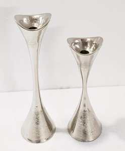 Candélabre en fer moderne de luxe Bougeoir classique de haute qualité avec design unique patiné fini pour un usage domestique - Product Image 4