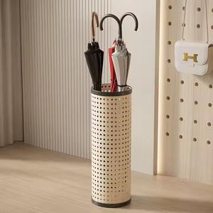 El paragüero de metal para entradas de hogar o negocios proporciona un fácil acceso y una organización ordenada del paraguas - Product Image 2