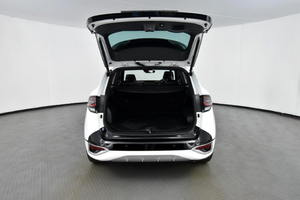 Voiture d'occasion de qualité et abordable, Kia Sportage 1.6 T-GDI GT Line S automatique, conduite à droite, modèle 2022 - Product Image 6