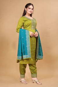 Nouveau Salwar Kameez de créateur, prêt-à-porter, avec broderie fantaisie et sequins, en soie Vichitra, pour soirée, séchage rapide - Product Image 2