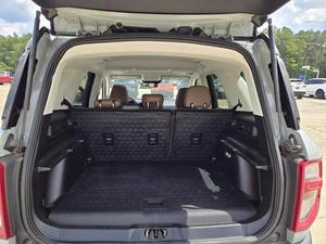 2021 Ford Bronco Sport Caja de cambios manual automática 4L Capacidad del motor Asientos de cuero Aleación de aluminio trasera Usado Dark Gas Electric - Product Image 4