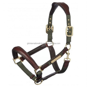 Cabestro de cuero anatomico ajustable para caballo, relleno de cuero forrado, para las mejillas y la nariz, con accesorios de metal pesado - Product Image 3
