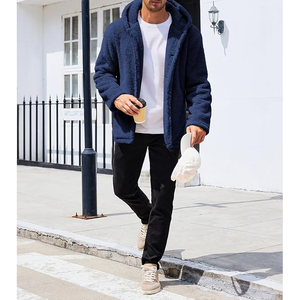 Chaqueta Sherpa de ajuste moderno para hombre con bolsillos interiores seguros: combina estilo y funcionalidad para el uso diario - Product Image 4