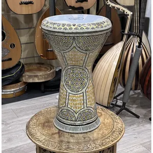 Gawharet El Fan 23cm Sombaty Darbuka Doumbek - Tambor Arqueado Geométrico con Incrustaciones de Perlas Doradas - Product Image 2