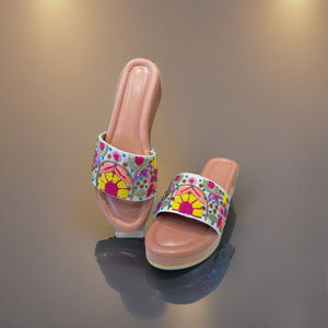 Sandalias Ligeras Modernas con Plataforma Antideslizante y Cuentas, Hechas a Mano, Bordadas, con Diseño Floral Colorido para Bodas y Fiestas - Product Image 6