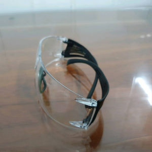 Gafas protectoras 3M SecureFit SF301AF, lentes transparentes antivaho, resistencia a los rayos UV, antiarañazos, difusión de presión - Product Image 3