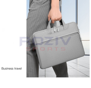 Sac pour ordinateur portable unisexe de haute qualité, sac à dos souple, luxe, sac à bandoulière de bureau, doublure en nylon, fermeture éclair, sac d'affaires fabriqué au Pakistan - Product Image 2