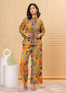 Ensemble deux pièces décontracté pour femme Pantalon imprimé coloré doux avec décoration en dentelle et boutons Style occidental Breezy Vacation Wear - Product Image 2