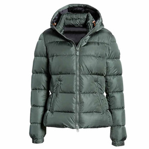 Veste matelassée à col montant et à capuche de style streetwear avec logo personnalisé pour femmes, disponible en OEM, vêtements d'extérieur tendance pour l'hiver - Product Image 2