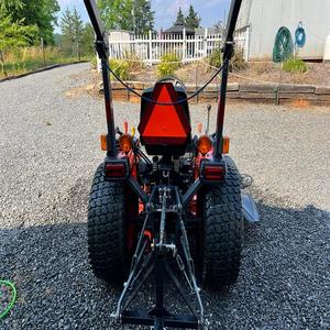 Vente en gros – Pièces d'occasion pour tracteur agricole B2320 – Moteur 55 CV, boîte de vitesses, pompe, entraînement par engrenages – Garantie 4 ans, haute productivité - Product Image 3